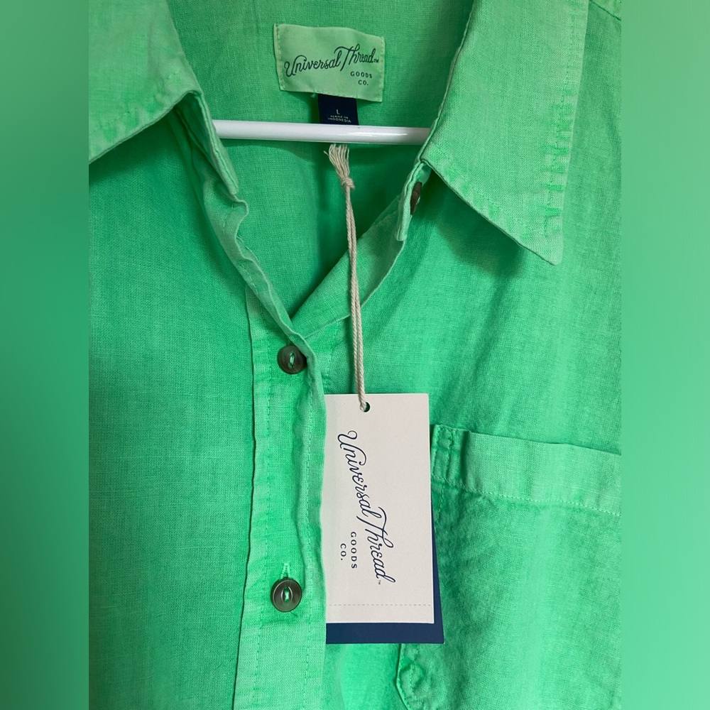 Universal Thread Cropped Button-Up Shirt - Size Large (EUC) - Picture 4 of 4
